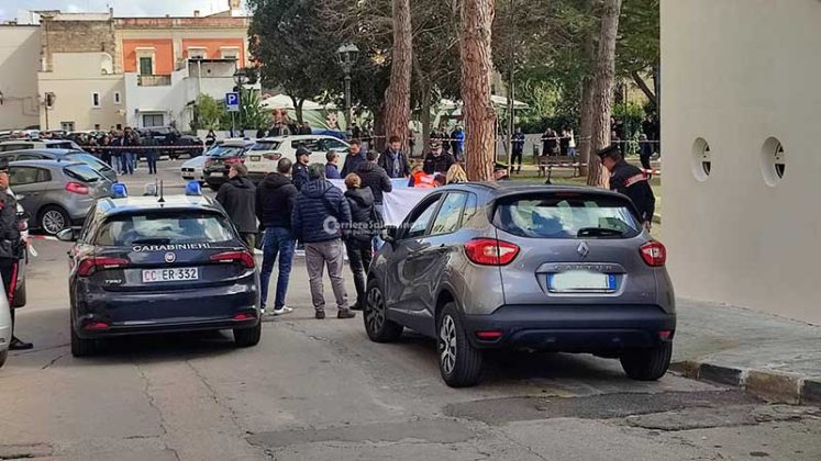 Agguato in pieno giorno nel centro di Casarano, ucciso il trentaduenne Antonio Afendi. Due uomini in caserma - Corriere Salentino
