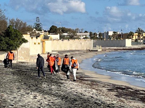 Partita la pulizia primaverile di tutte le spiagge libere comunali - Corriere Salentino