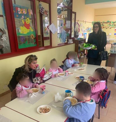 Pasqua, oltre mille uova di cioccolato per i bambini di Veglie - Corriere Salentino