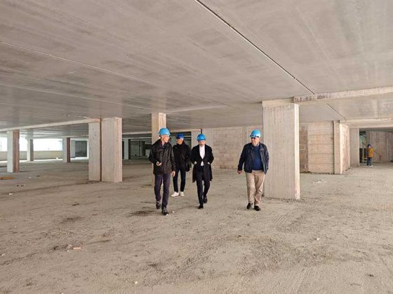 Il sindaco Salvemini in visita al cantiere dell'ex caserma Massa: “La nuova piazza Tito Schipa prende forma” - Corriere Salentino