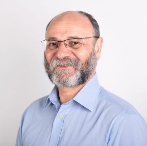 La saggezza della Kabbalah come chiave per la pace mondiale, l'appuntamento con Moshe Admoni a Lecce, oggi e domani - Corriere Salentino