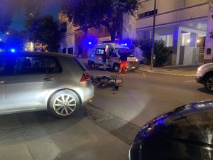 Ennesimo incidente in città: minorenne in codice rosso in ospedale - Corriere Salentino