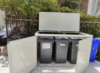 Gallipoli, Nicoletti: “Con la copertura dei carrellati vogliamo contribuire a ridurre il loro impatto anti-estetico alla vista dei passanti”