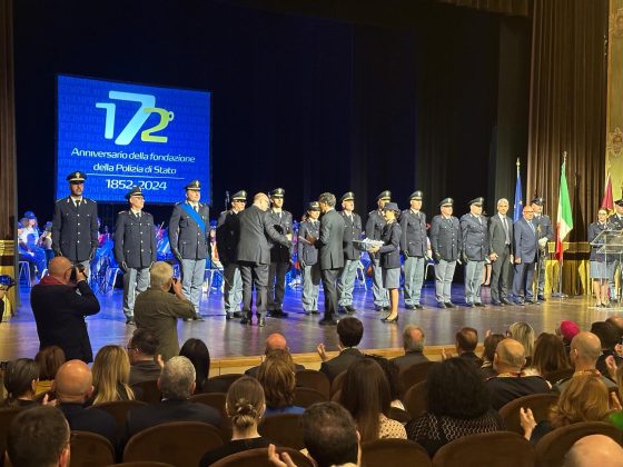Encomi solenni, encomi e lodi: sono 30 i poliziotti premiati per meriti di servizio - Corriere Salentino