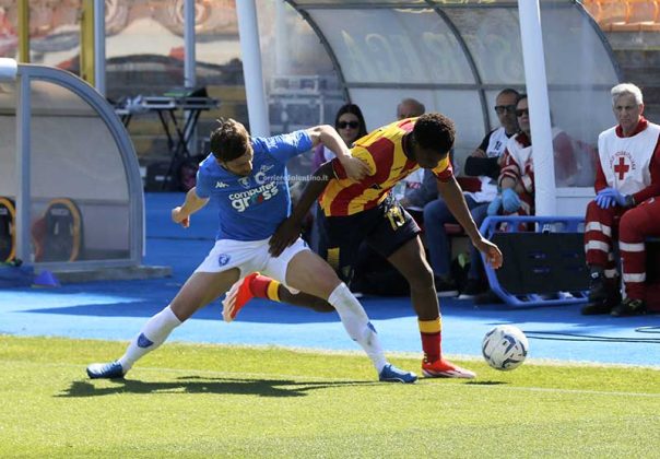 Sansone all’89’ fa esplodere il Via del Mare, il Lecce batte l’Empoli e si avvicina alla salvezza - Corriere Salentino