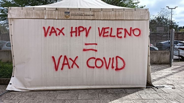 A volte ritornano: "No Vax" in azione a Maglie, imbrattati sede e mezzi dell'Asl - Corriere Salentino