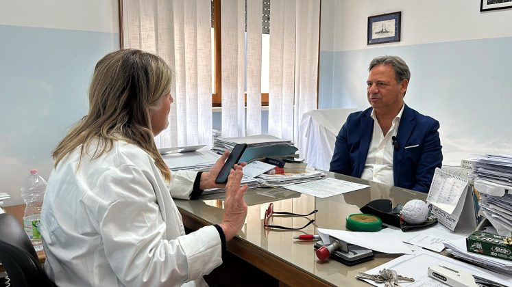 Liste d'attesa sature, ispezione Pagliaro al Cup Ex Vito Fazzi: "Informiamo i cittadini su diritto a rimborso di visite ed esami a pagamento" - Corriere Salentino