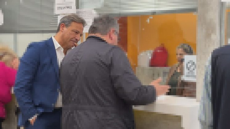 Liste d'attesa sature, ispezione Pagliaro al Cup Ex Vito Fazzi: "Informiamo i cittadini su diritto a rimborso di visite ed esami a pagamento" - Corriere Salentino