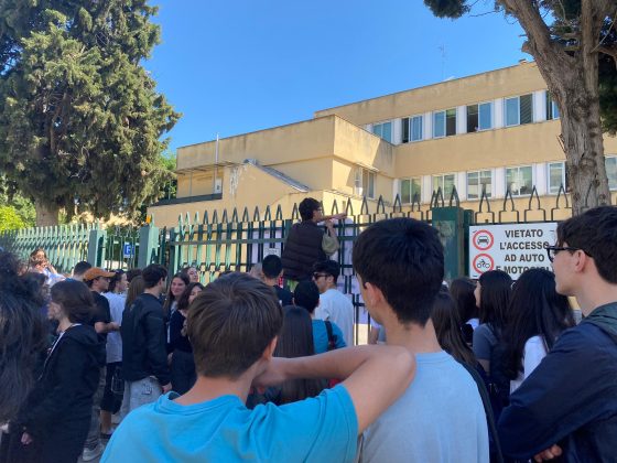 Giornata di sciopero al liceo Banzi Bazoli di Lecce, “Non abbiamo voce” - Corriere Salentino