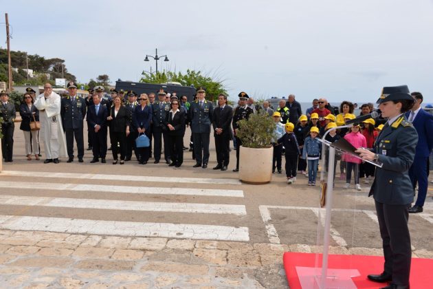 Inaugurata nuova stele in memoria dei finanzieri Salvatore De Rosa e Daniele Zoccola - Corriere Salentino