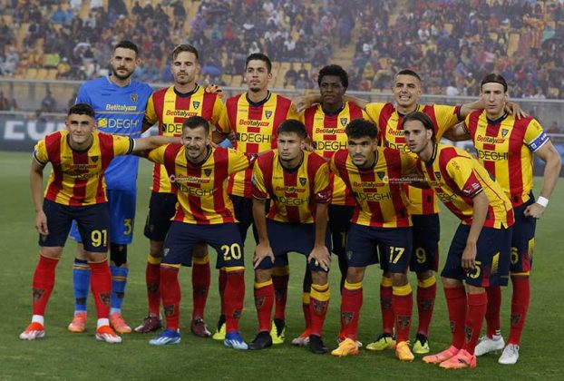 Il Lecce saluta il Via del Mare con una sconfitta: l’Atalanta vince 2 a 0, ma sugli spalti è comunque festa giallorossa - Corriere Salentino