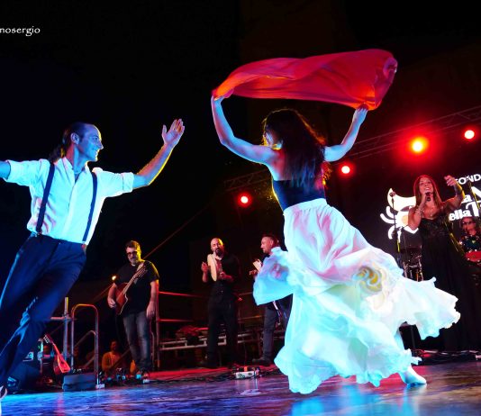 La pizzica in 90 minuti: ecco i laboratori di danza della Notte della Taranta