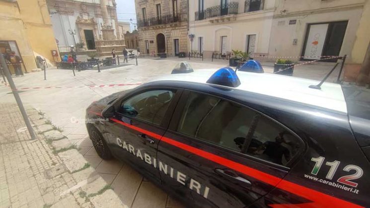 Bomba inesplosa accanto al bar di prossima apertura. Piazza off limits: disinnescata dagli artificieri - Corriere Salentino