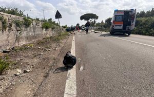 Incidente sulla Lecce - San Pietro in Lama: impatto tra moto e auto. Padre e figlio in ospedale - Corriere Salentino