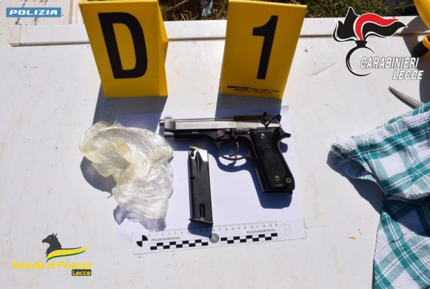 Al setaccio il campo “Panareo”: scoperte maxi piantagione di marijuana, droga, armi e opere abusive - Corriere Salentino