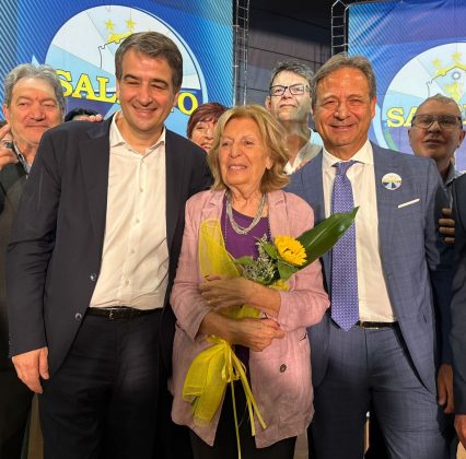 Entusiasmo al Tiziano: il MRS presenta i suoi candidati, alla presenza del ministro Fitto e della candidata Sindaco Poli Bortone - Corriere Salentino