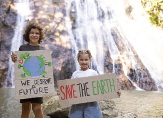 La Commissione Ambiente alla Camera vota all’unanimità l’impegno verso le generazioni future. L’On. Patty L’Abbate: i potenti della Terra riuniti in Puglia per il G7 tutelino il futuro dei bambini