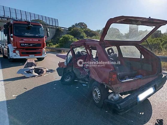 Schianto frontale sulla 275, auto distrutte. Corsa in ospedale per un 52enne: "codice rosso" - Corriere Salentino