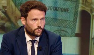 “Cura e rispetto per i beni pubblici”. Siculella lancia una proposta per Piazzetta Santa Chiara - Corriere Salentino