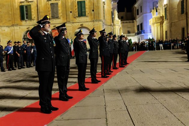210° Annuale di Fondazione dell'Arma dei Carabinieri, celebrazione in Piazza Duomo a Lecce - Corriere Salentino