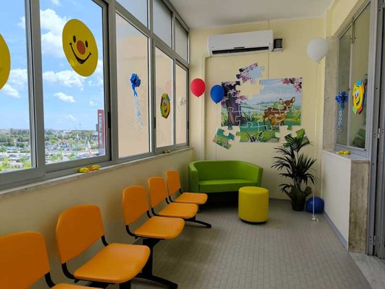 Cuore e mani aperte dona l’allestimento della sala di attesa del Nido del Vito Fazzi di Lecce - Corriere Salentino