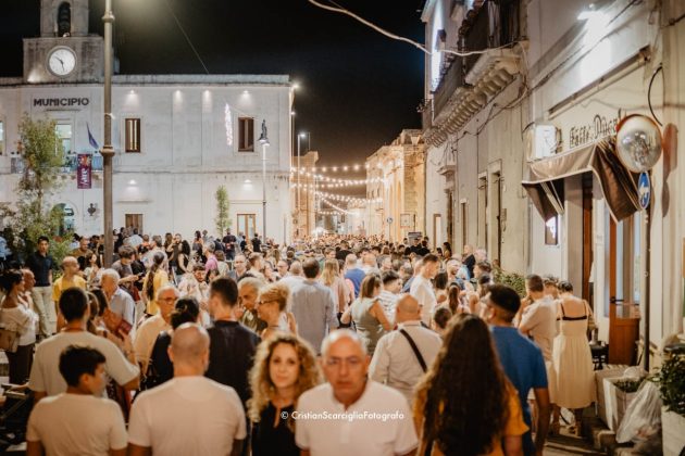 Torna a Guagnano /AreFest, l'evento che celebra il vino Negramaro per due giorni di gusto tra musica, spettacoli e intrattenimento - Corriere Salentino