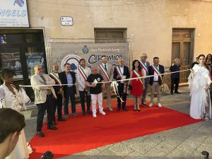 “Ceramica Cibo & Corti”, a San Pietro in Lama anche oggi in scena cultura, artigianato d’eccellenza, enogastronomia e musica nelle vie del borgo - Corriere Salentino
