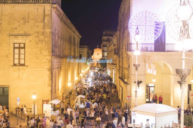 Il Mercatino del Gusto compie 25 anni: l'edizione 2024 nel segno della cultura enogastronomica, tra musica, libri e mostre - Corriere Salentino