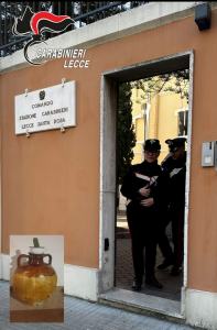 Furti in appartamento: arrestati due leccesi. Rubati anche violini, anfore e piante ornamentali - Corriere Salentino