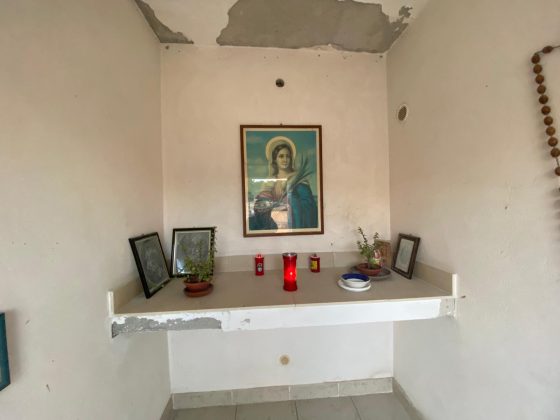 Alla scoperta del Salento: Tra mare e tramonti, l’incanto dell’edicola di Santa Lucia a Torre Suda - Corriere Salentino