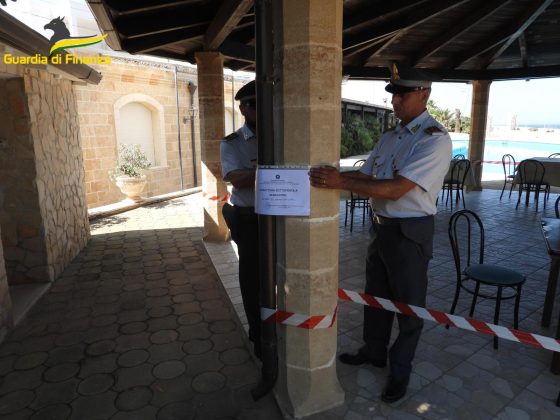 Gazebo e pergolati abusivi a servizio di un ristorante, scattano sequestri e denunce a Tricase - Corriere Salentino