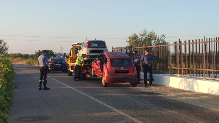 Ancora sangue sulle strade del Salento. Scontro nella notte tra due auto. Muore 51enne, grave la fidanzata - Corriere Salentino
