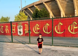 Giulio, 8 anni. Vive a Roma e tifa Lecce. Per amore dei colori giallorossi fa l’abbonamento per tutte le partite
