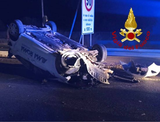 Doppio incidente, due auto ribaltate: guardia giurata finisce in ospedale con “codice rosso” - Corriere Salentino