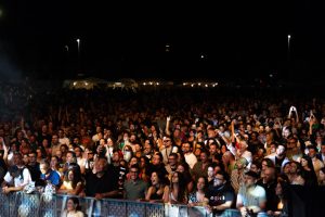 Manu Chao a Castrignano dei Greci con tanti super ospiti: unica tappa in Puglia per un concerto imperdibile - Corriere Salentino