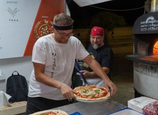 Proseguono gli appuntamenti del Pizza Village Music Festival a Mancaversa. Domani il concerto degli Accasaccio