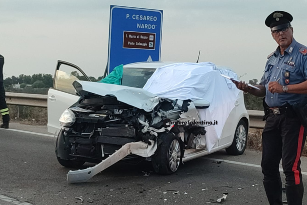 Tragico scontro tra due auto sulla SS 101. Una donna perde la vita - Corriere Salentino
