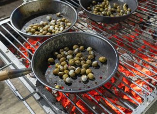 Festa della Municeddha, ultime due serate per vivere la magia del Salento: piatti tipici e tanto divertimento. E domani grande chiusura con Antonio Castrignanò & Taranta Sounds – BABILONIA