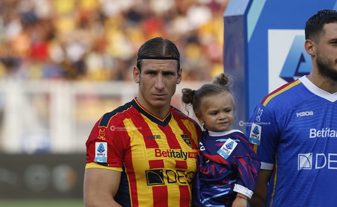 Debutto amaro al Via del Mare: il Lecce parte bene, ma poi l’Atalanta lo travolge con un poker - Corriere Salentino