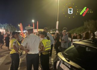 Festa dei Santi Patroni di Lecce, il bilancio della polizia locale: lotta al commercio abusivo e sanzione per vendita di prodotti da fumo a un sedicenne