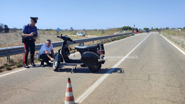 Drammatico schianto sulla provinciale: ciclomotore contro guardrail, nulla da fare per il conducente 35enne - Corriere Salentino