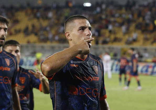 Prima ufficiale del Lecce, 2-1 inflitto al Mantova. Gaspar prende la scena - Corriere Salentino