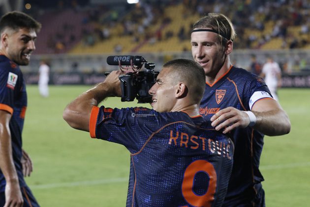 Prima ufficiale del Lecce, 2-1 inflitto al Mantova. Gaspar prende la scena - Corriere Salentino