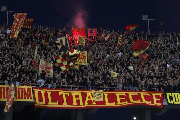 Il Lecce in 10 difende il gol di Krstovic e regala la prima gioia ai tifosi - Corriere Salentino