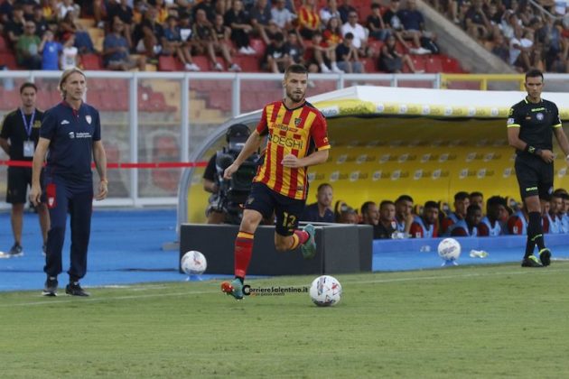 Il Lecce in 10 difende il gol di Krstovic e regala la prima gioia ai tifosi - Corriere Salentino