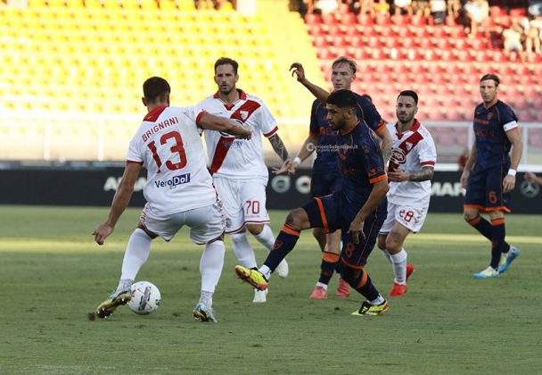 Prima ufficiale del Lecce, 2-1 inflitto al Mantova. Gaspar prende la scena - Corriere Salentino