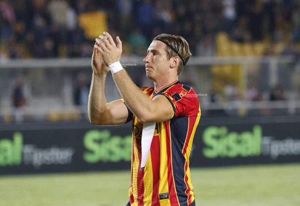 Beffa per i giallorossi al Via del Mare, emiliani pareggiano nel recupero. Lecce-Parma, 2-2 - Corriere Salentino