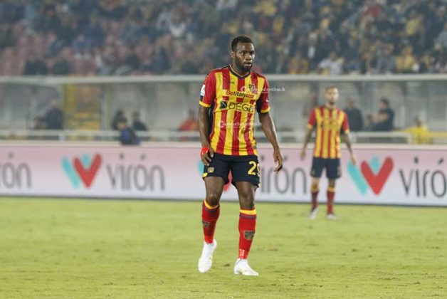 Beffa per i giallorossi al Via del Mare, emiliani pareggiano nel recupero. Lecce-Parma, 2-2 - Corriere Salentino