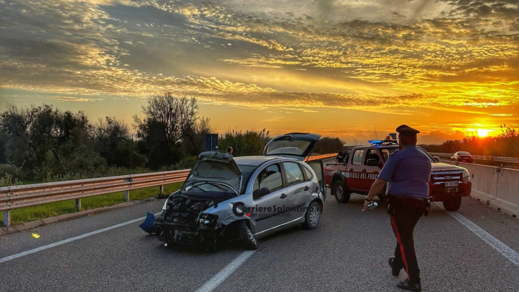 Violento tamponamento sulla Maglie-Otranto, uno dei due conducenti muore in ospedale - Corriere Salentino