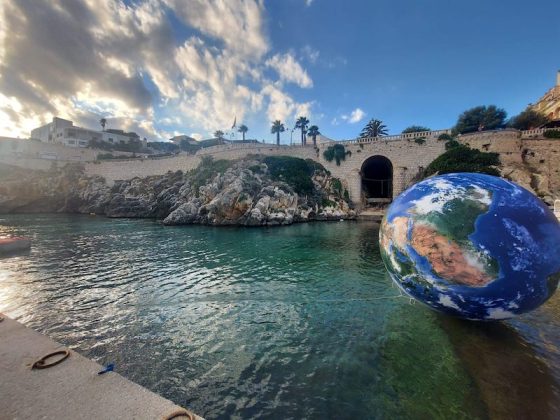 Castro festeggia la Bandiera Blu 2024: un riconoscimento alla sostenibilità ambientale - Corriere Salentino